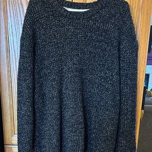 Roots Black and White Men's Sweater